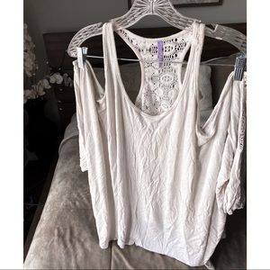 LuLu’s White Cold- Shoulder Long Sleeve Blouse
